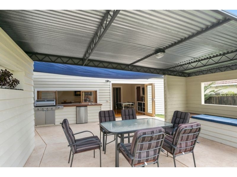 24 Michael Street, Kennington VIC 3550