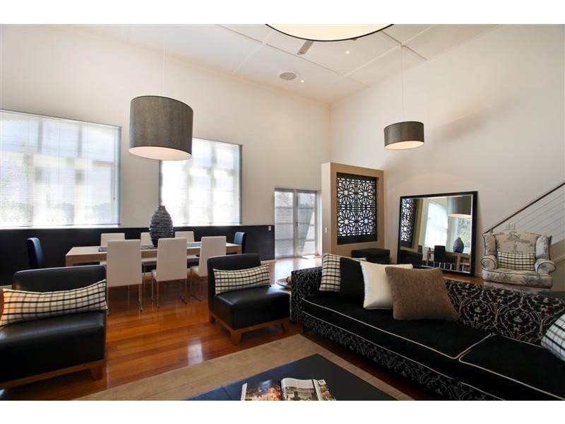 3 Hoskins Street, Quarry Hill VIC 3550