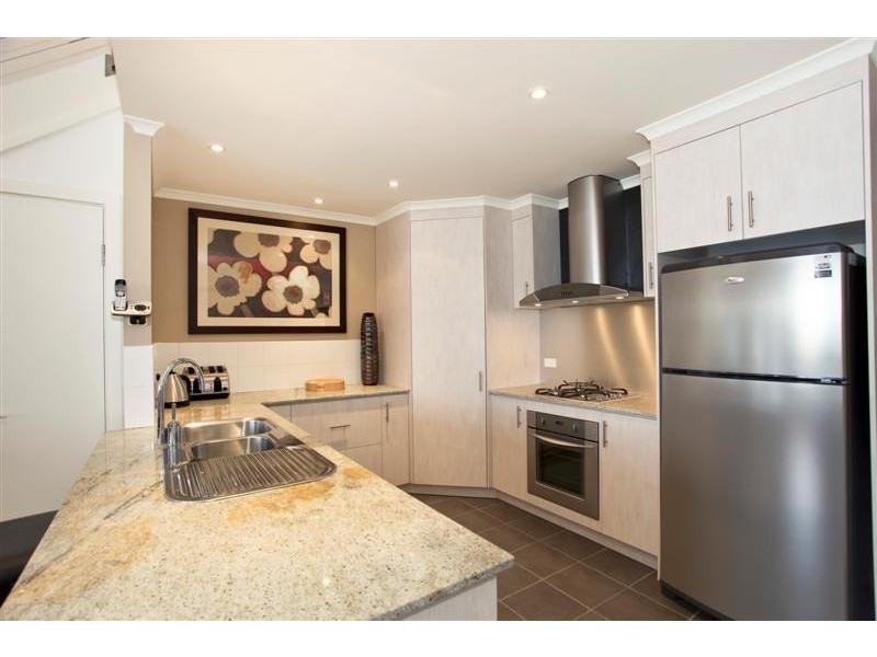 3 Hoskins Street, Quarry Hill VIC 3550
