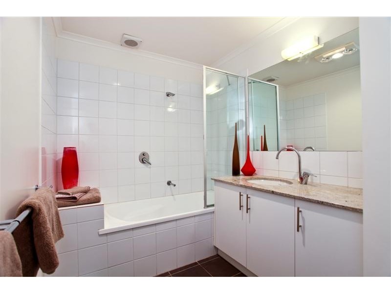 3 Hoskins Street, Quarry Hill VIC 3550