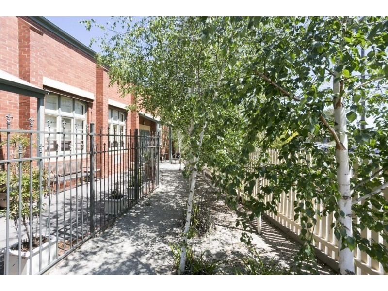 3 Hoskins Street, Quarry Hill VIC 3550