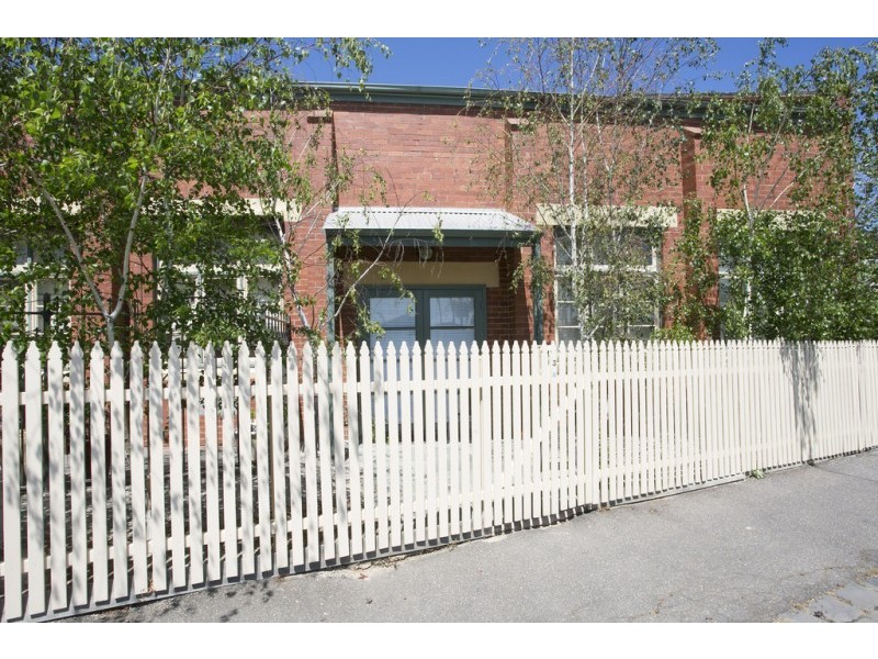 3 Hoskins Street, Quarry Hill VIC 3550