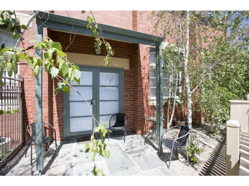 3 Hoskins Street, Quarry Hill VIC 3550