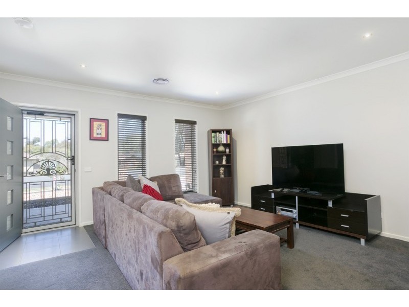 1/161 Simpsons Road, Eaglehawk VIC 3556