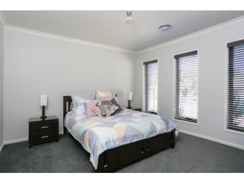 1/161 Simpsons Road, Eaglehawk VIC 3556
