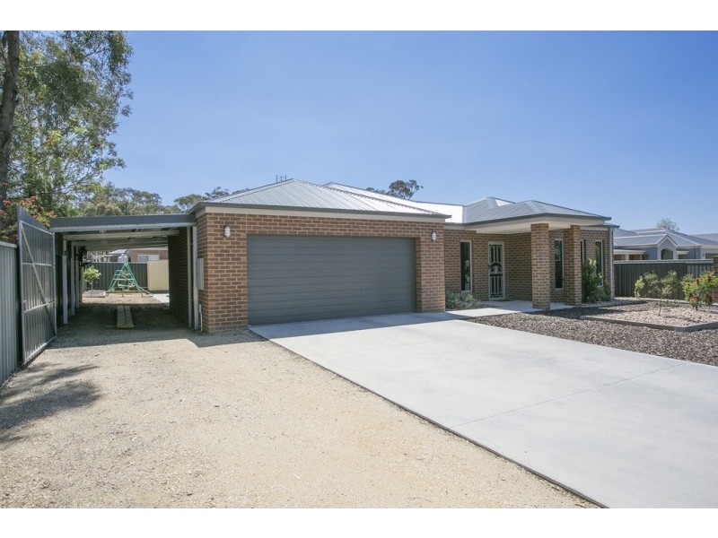1/161 Simpsons Road, Eaglehawk VIC 3556