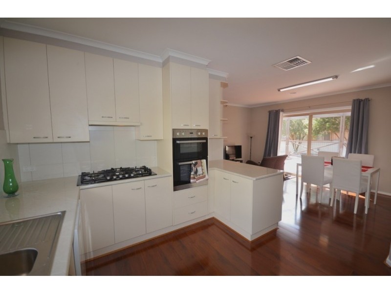 12 Bourke Drv, Strathdale VIC 3550