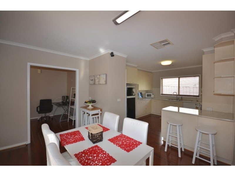 12 Bourke Drv, Strathdale VIC 3550
