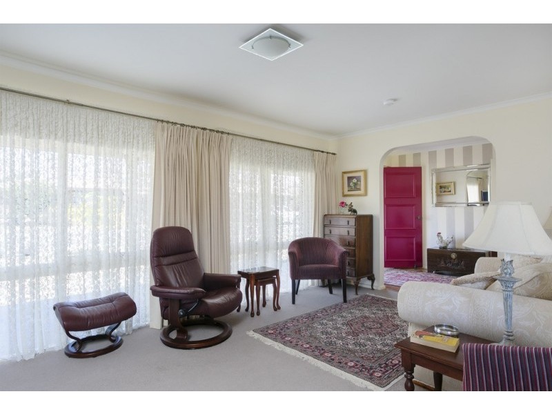 9 Landy Court, Kangaroo Flat VIC 3555