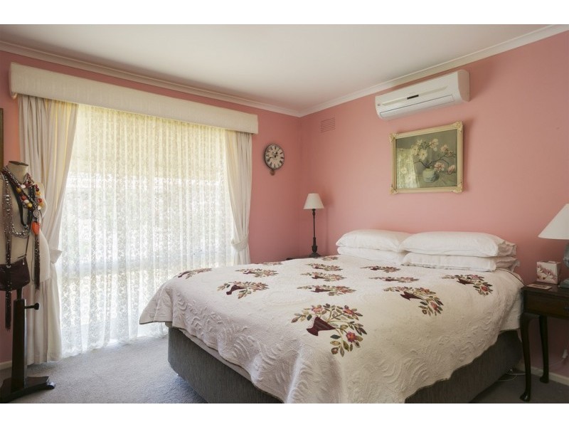 9 Landy Court, Kangaroo Flat VIC 3555