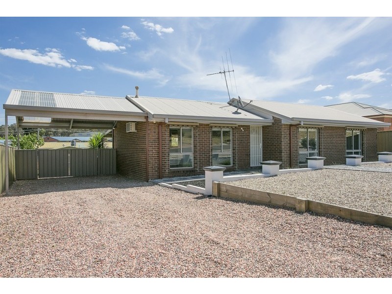 11 Daniel Drive, Golden Square VIC 3555