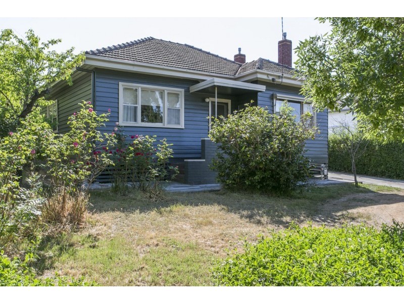 31 Osborne Street, Flora Hill VIC 3550