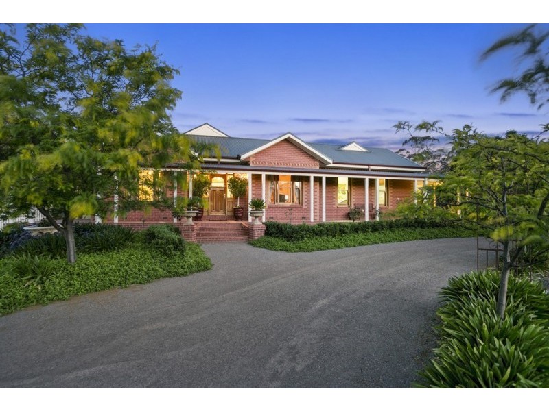 15 Conboy Court, Ascot VIC 3551