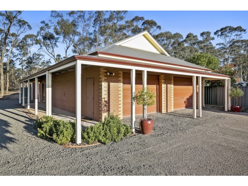 15 Conboy Court, Ascot VIC 3551