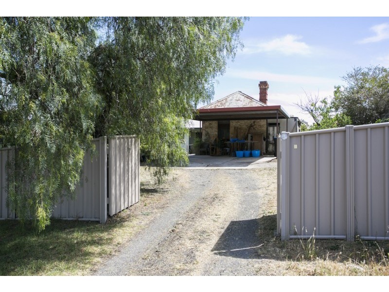 260 Eaglehawk Road, California Gully VIC 3556