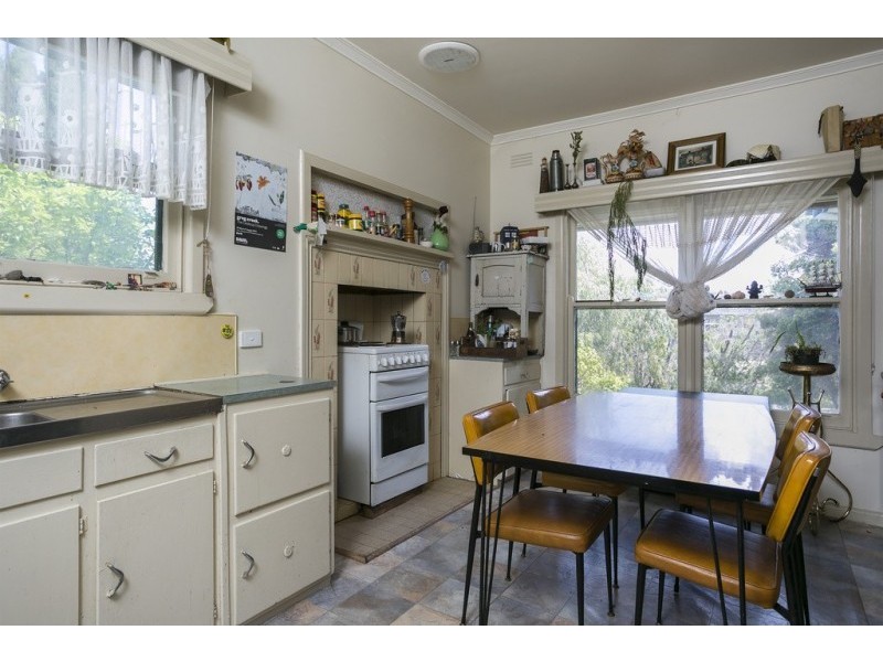 260 Eaglehawk Road, California Gully VIC 3556