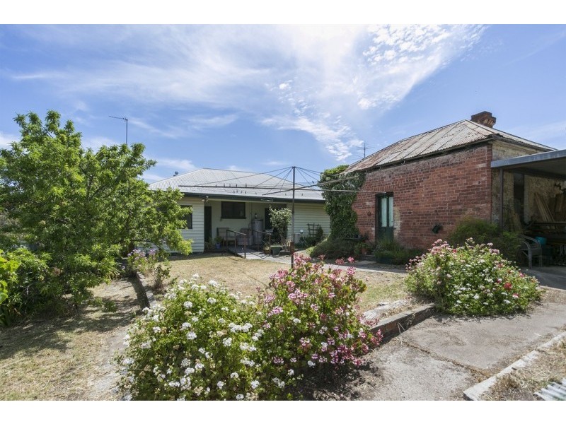 260 Eaglehawk Road, California Gully VIC 3556