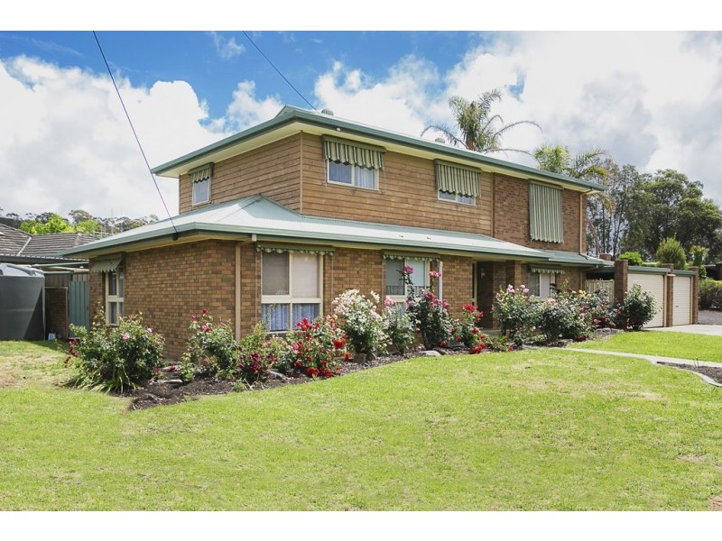 86 Symonds Street, Golden Square VIC 3555