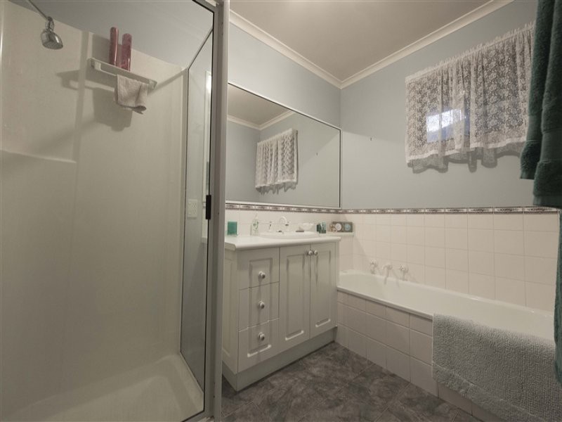 86 Symonds Street, Golden Square VIC 3555