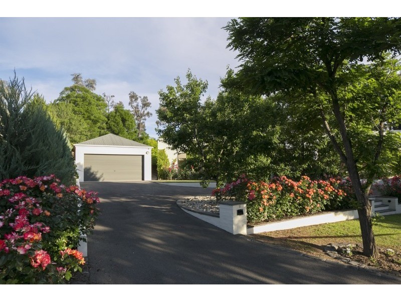 9 Austen Terrace, Bendigo VIC 3550