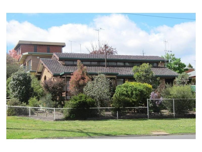22 Bank Street, Kangaroo Flat VIC 3555