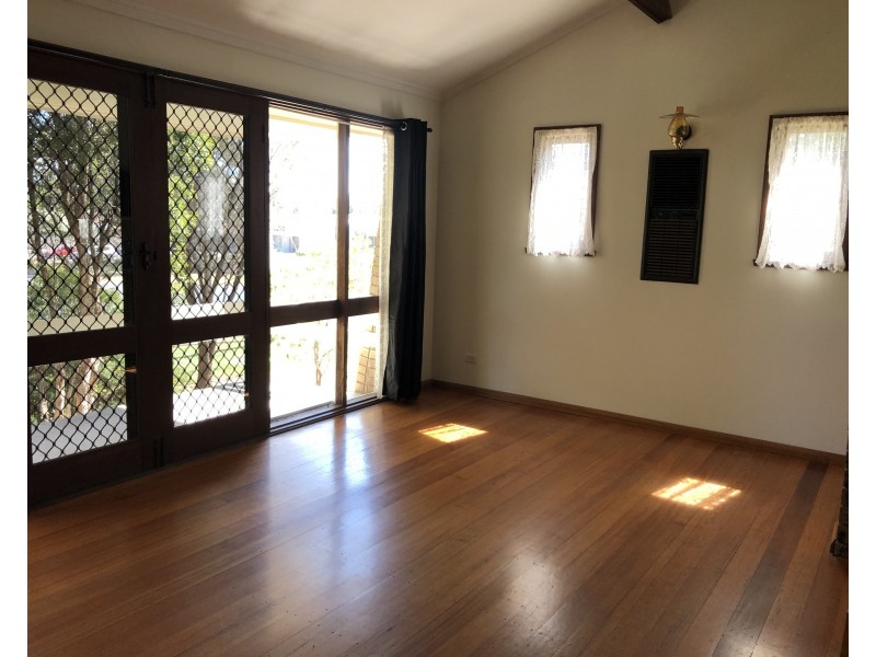 22 Bank Street, Kangaroo Flat VIC 3555
