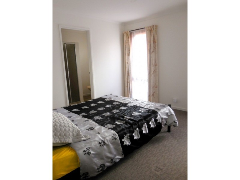 46 Bolton Drive, Strathdale VIC 3550