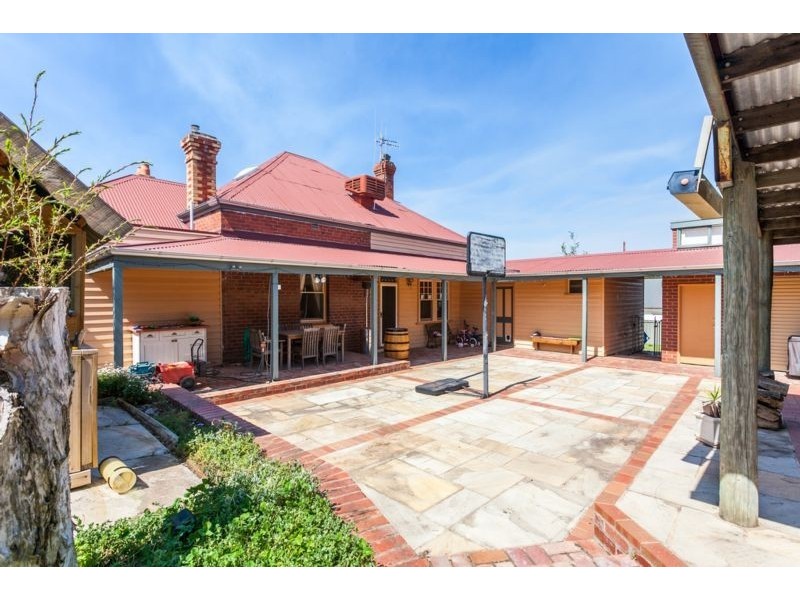 79 Honeysuckle St, Bendigo VIC 3550