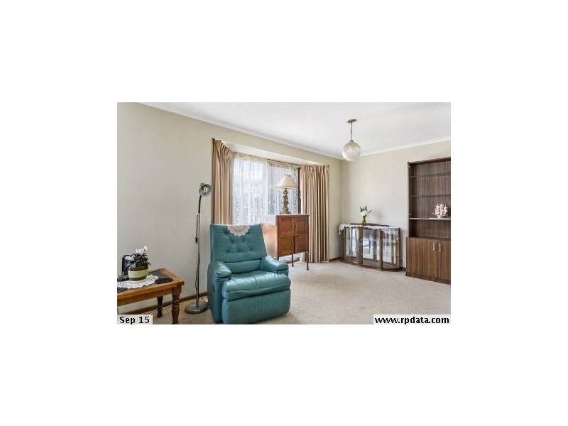19 Bolton Drive, Kennington VIC 3550
