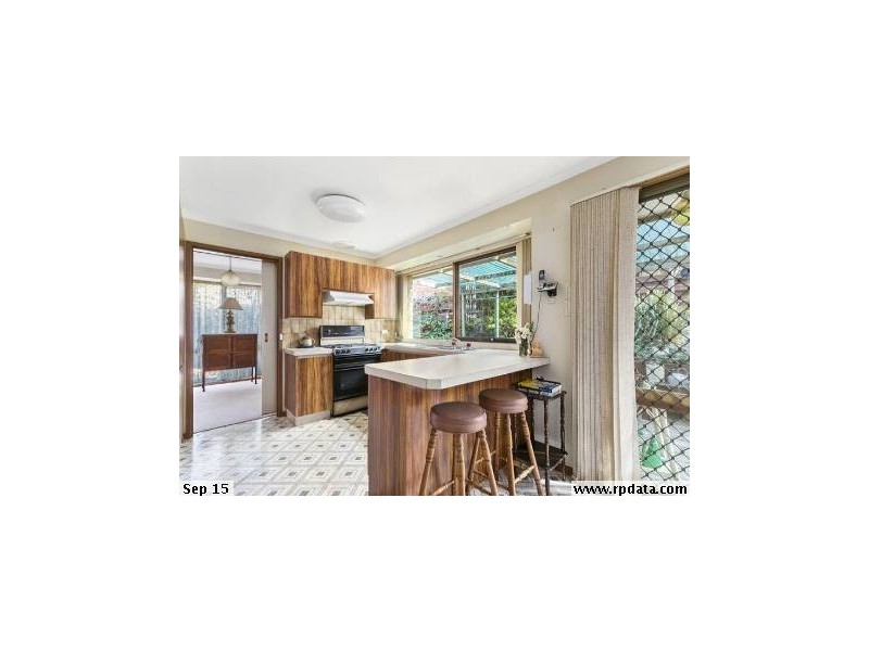 19 Bolton Drive, Kennington VIC 3550