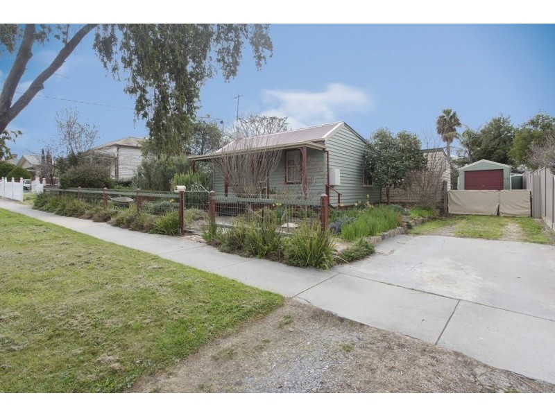 36 Booth Street, Golden Square VIC 3555