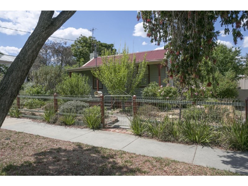 36 Booth Street, Golden Square VIC 3555