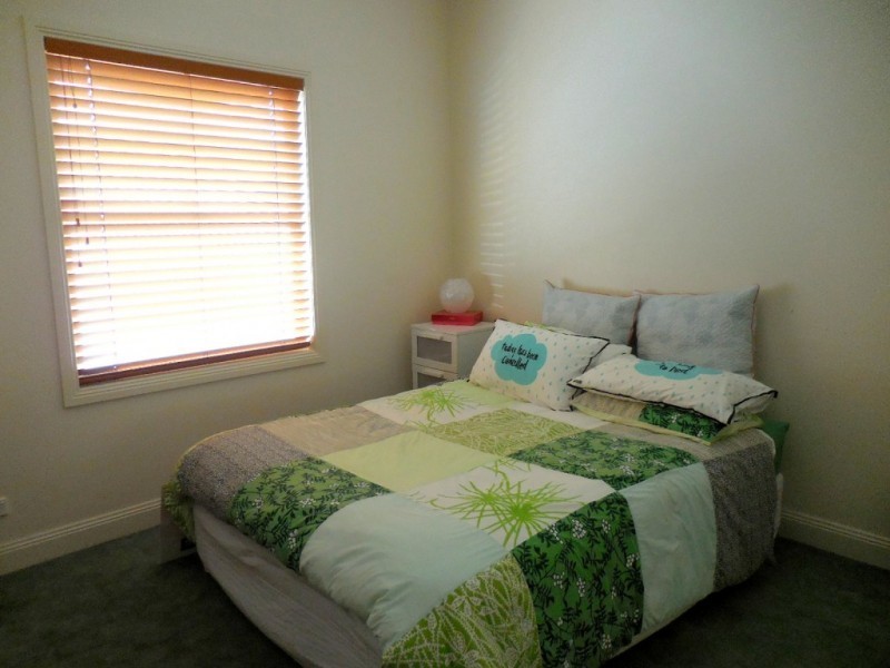 43 Reginald Street, Quarry Hill VIC 3550