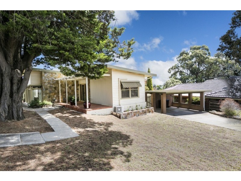 4 Marshall Crescent, Kennington VIC 3550