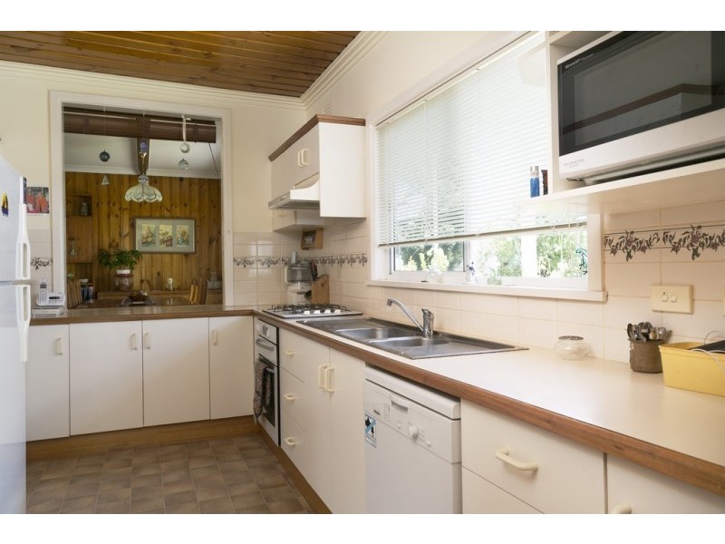 4 Marshall Crescent, Kennington VIC 3550