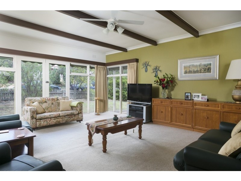 4 Marshall Crescent, Kennington VIC 3550