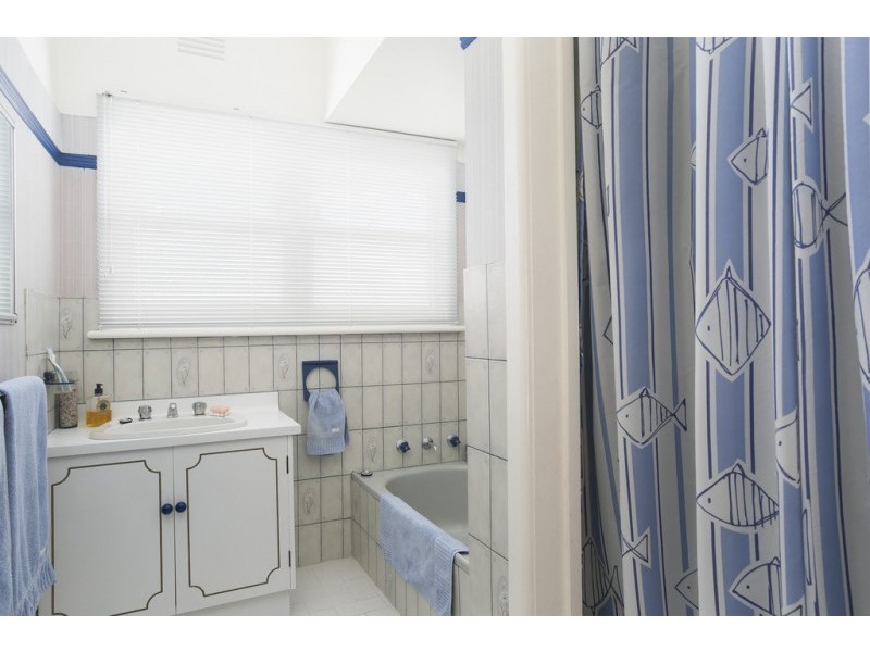 4 Marshall Crescent, Kennington VIC 3550