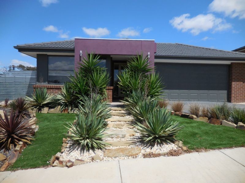 5 Akins Rise, Golden Square VIC 3555