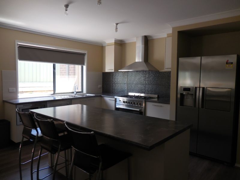 5 Akins Rise, Golden Square VIC 3555