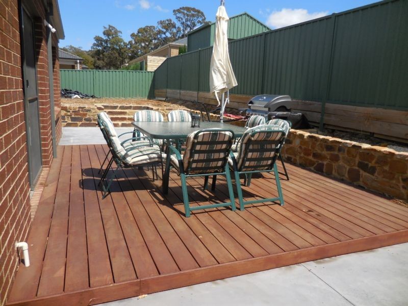 5 Akins Rise, Golden Square VIC 3555