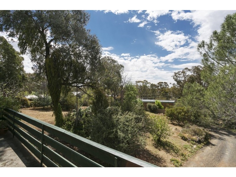 31 Lawson Street, Spring Gully VIC 3550
