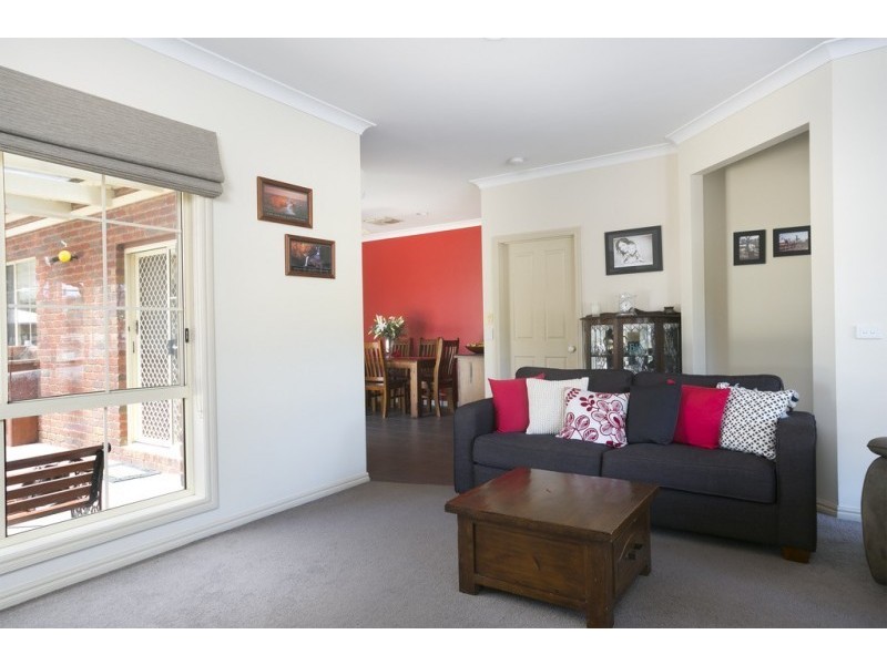 10 Rathbones Lane, Maiden Gully VIC 3551