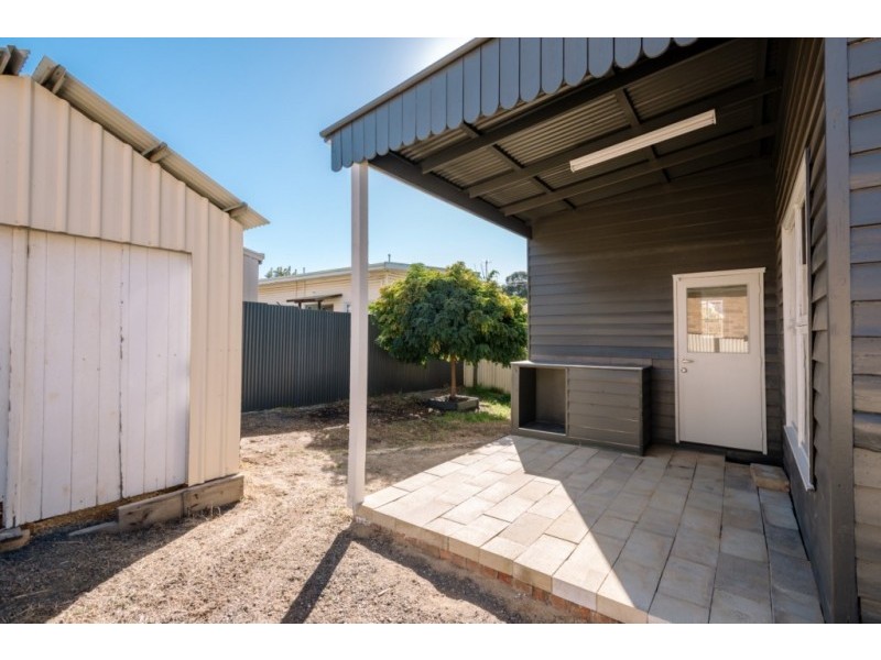 2 Cunneen Street, Long Gully VIC 3550