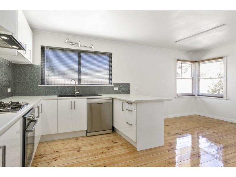 1 Morrison Street, Kangaroo Flat VIC 3555