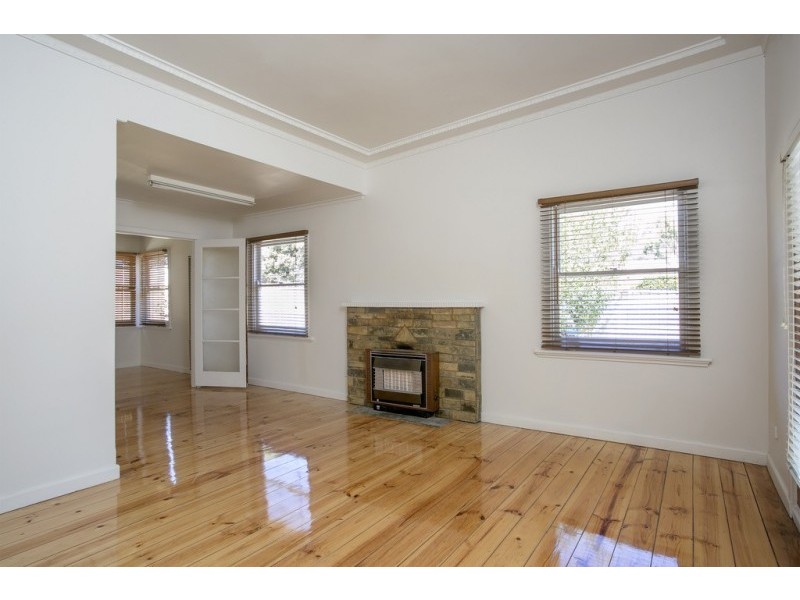 1 Morrison Street, Kangaroo Flat VIC 3555