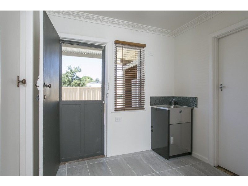 1 Morrison Street, Kangaroo Flat VIC 3555