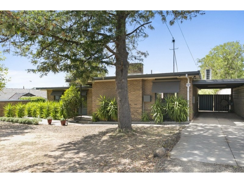 5 Park Street, Strathdale VIC 3550