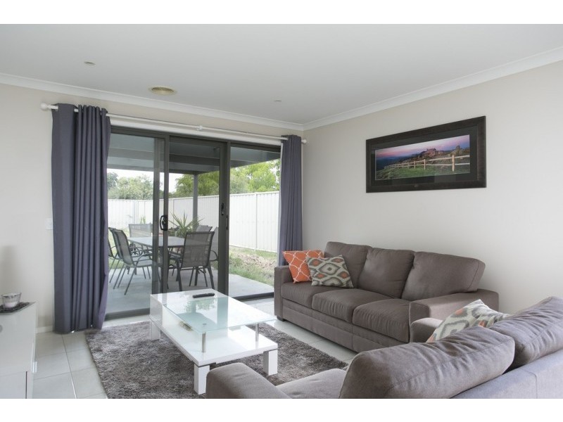 20 McConnachie Court, Ascot VIC 3551