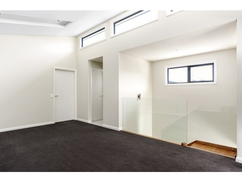 2/23 Alexander Street, Kangaroo Flat VIC 3555