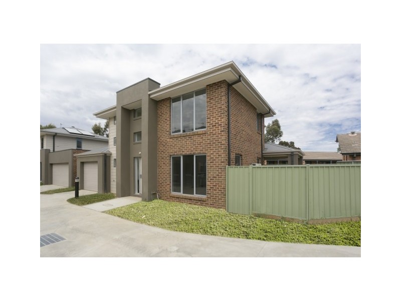 4/3 Shamrock Street, Golden Square VIC 3555